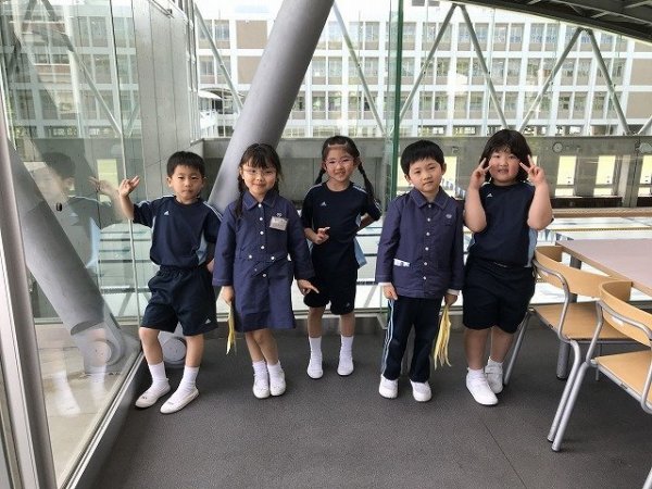 たいすい保育園の制服一式 （園服紹介 | 八王子実践幼稚園）